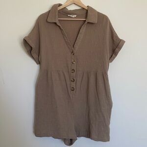 Gauze romper size large